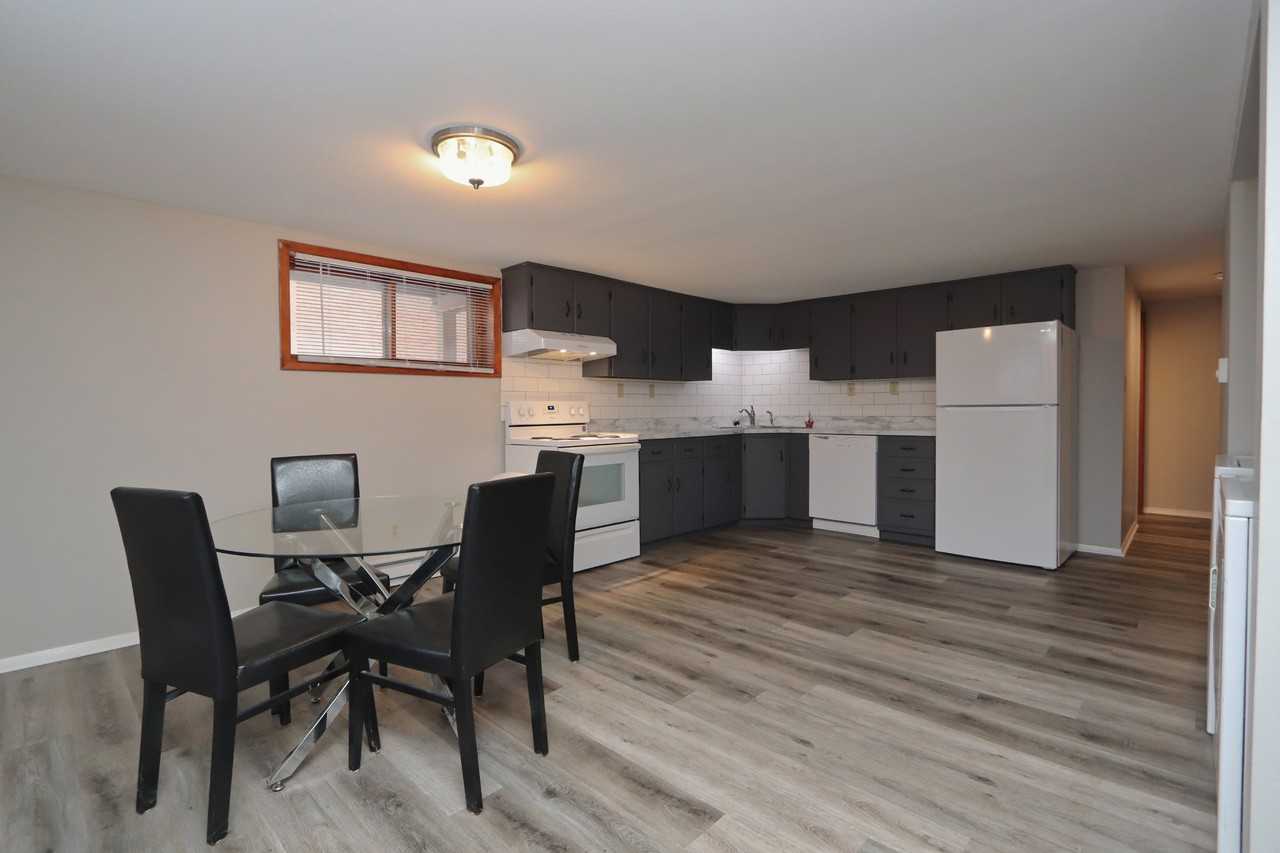 322 Maple Dr Apt 7 - Photo 4 of 27