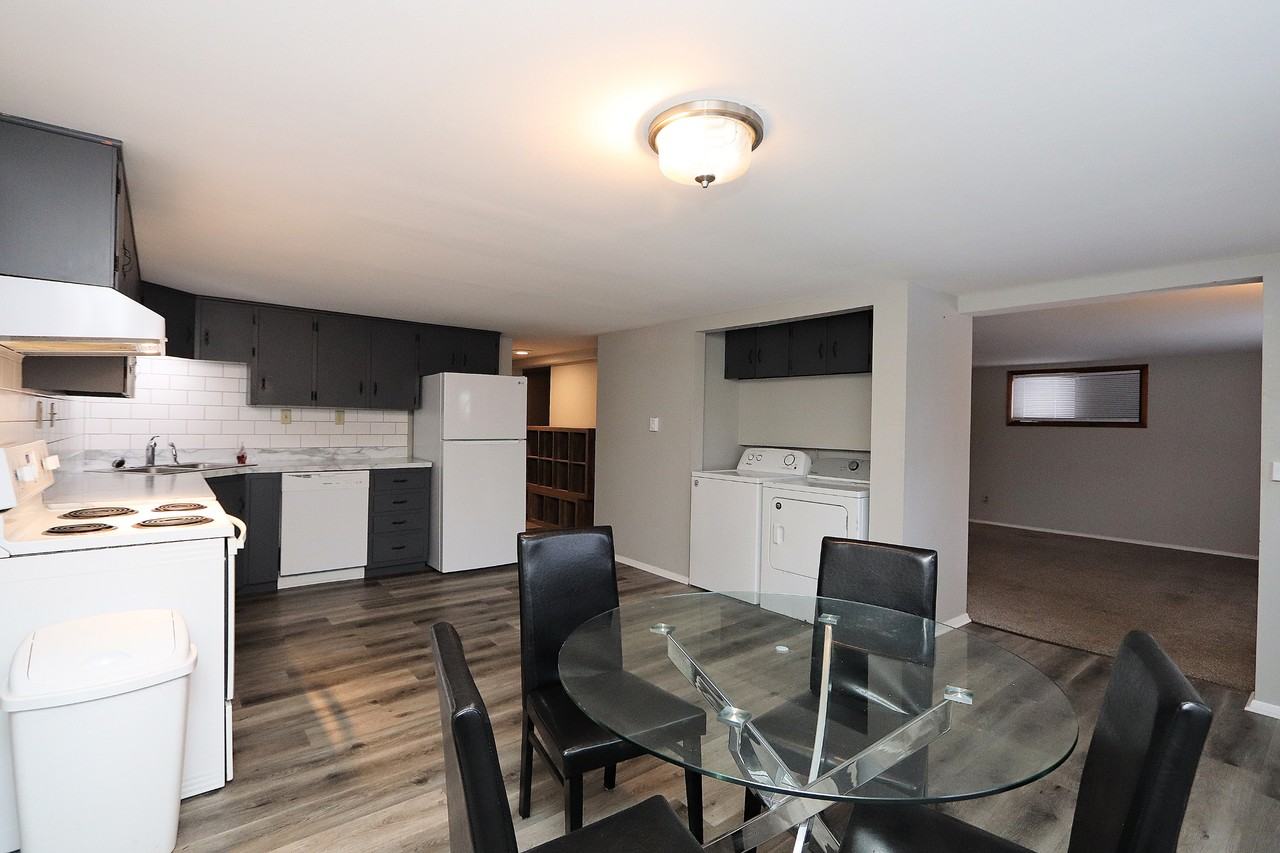 322 Maple Dr Apt 7 - Photo 7 of 27