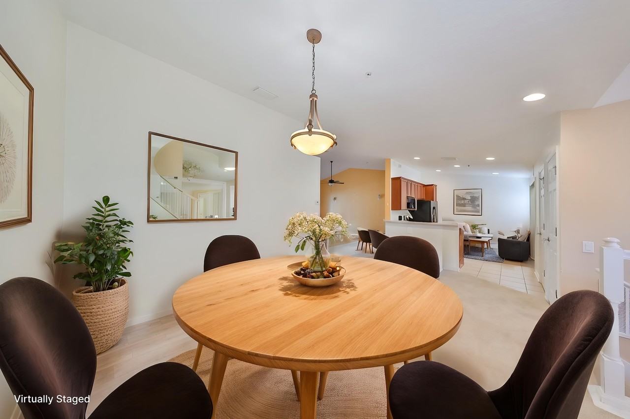 2220 Kings Palace Dr - Photo 5 of 33