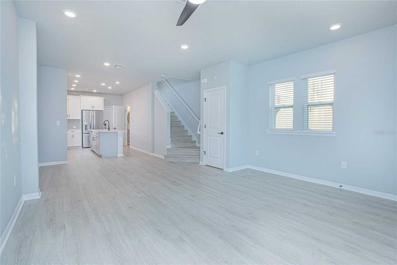 8637 Tavistock Lakes Blvd - Photo 6 of 38