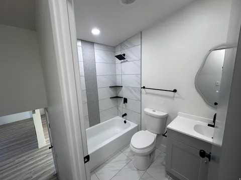 2171 W Kirkham Way - Photo 4 of 33