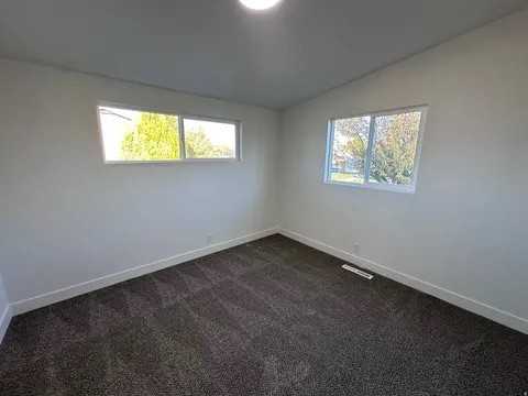 2171 W Kirkham Way - Photo 6 of 33