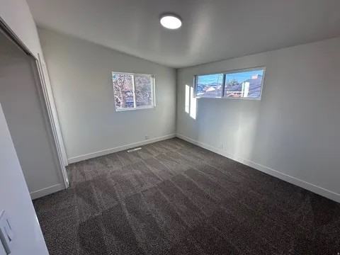 2171 W Kirkham Way - Photo 7 of 33