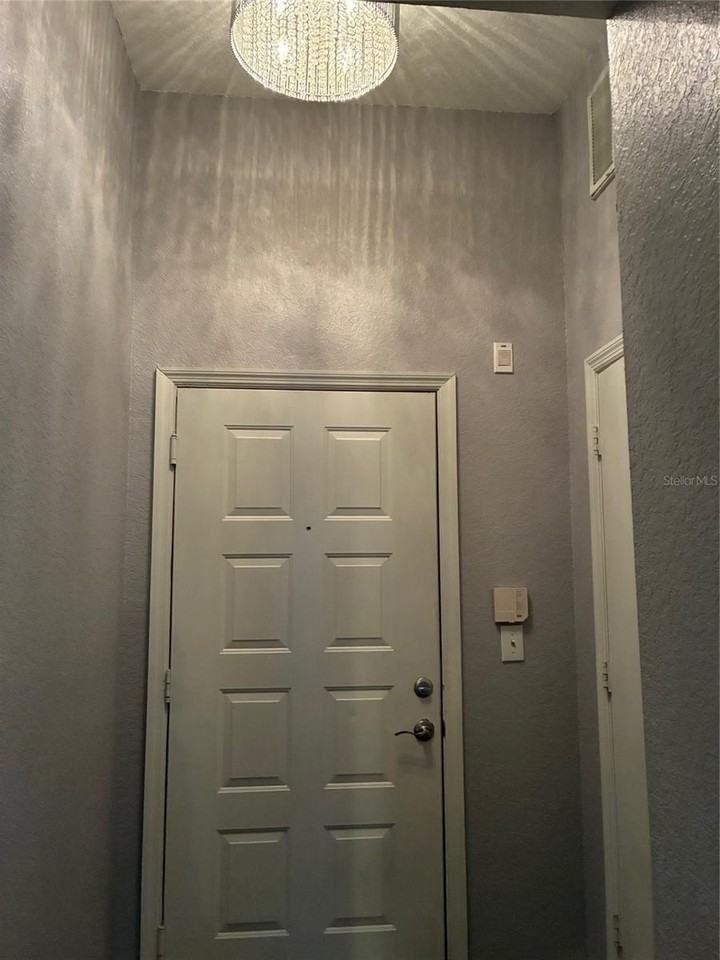 501 S Moody Ave #1115 - Photo 2 of 16