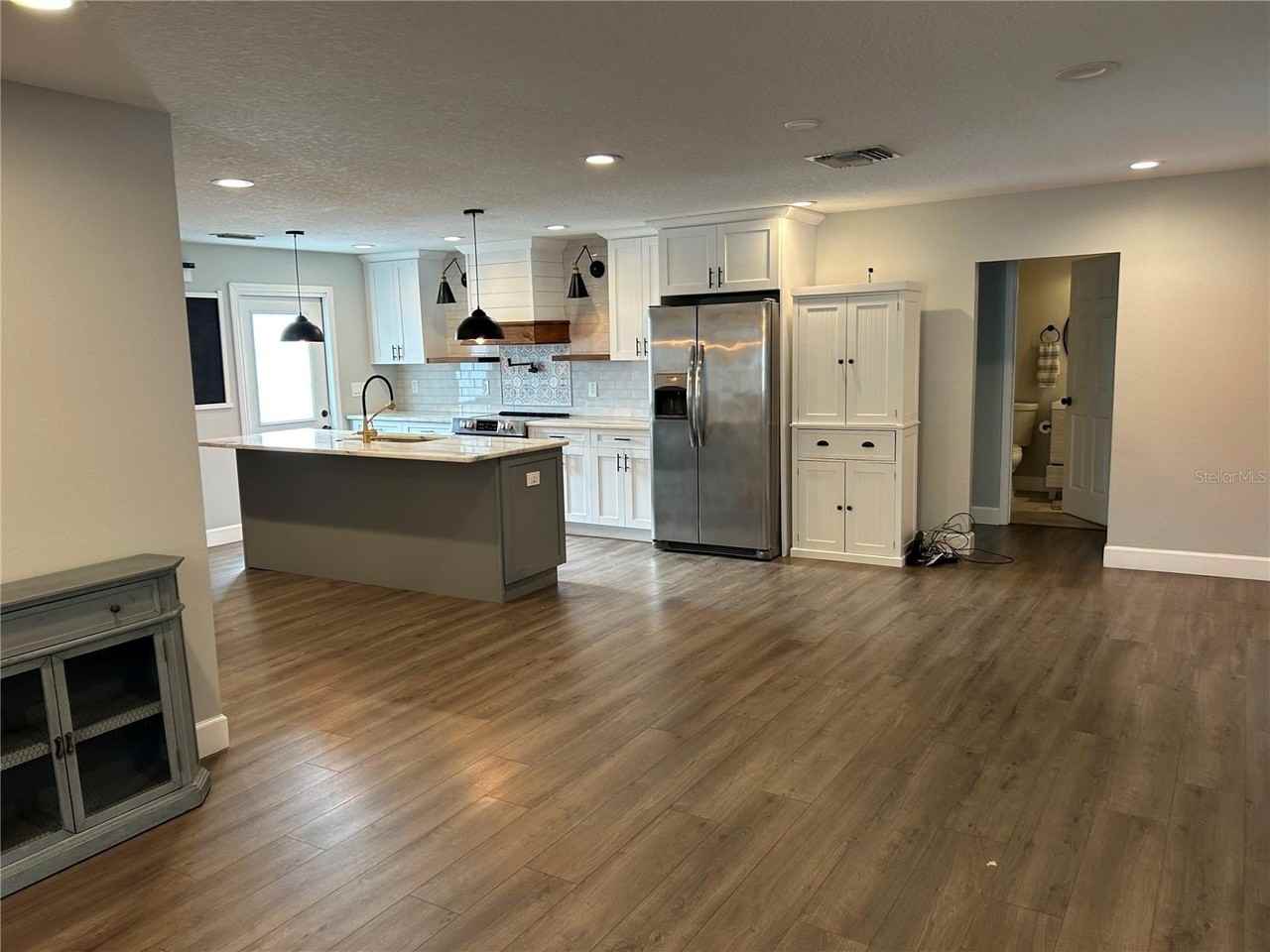 2108 W Powhatan Ave - Photo 6 of 26