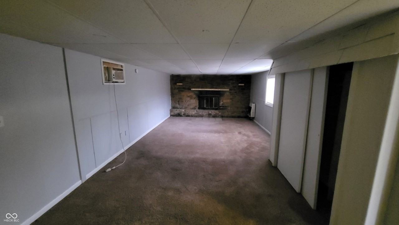 4940 Leone Dr - Photo 5 of 18