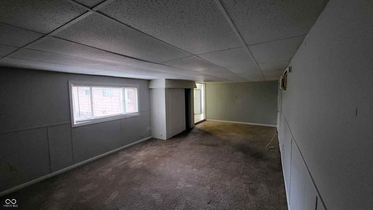 4940 Leone Dr - Photo 6 of 18