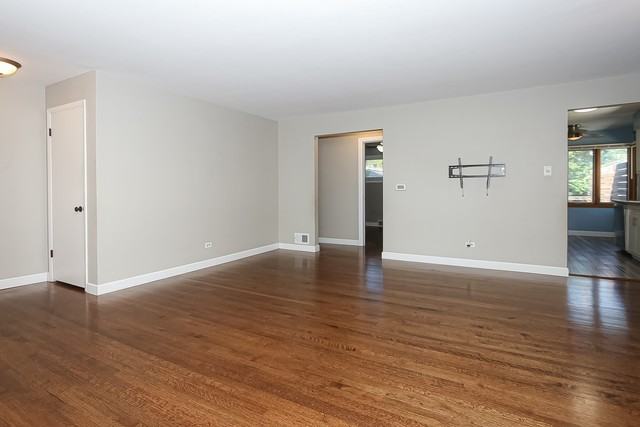 9128 Birch Ave - Photo 4 of 18