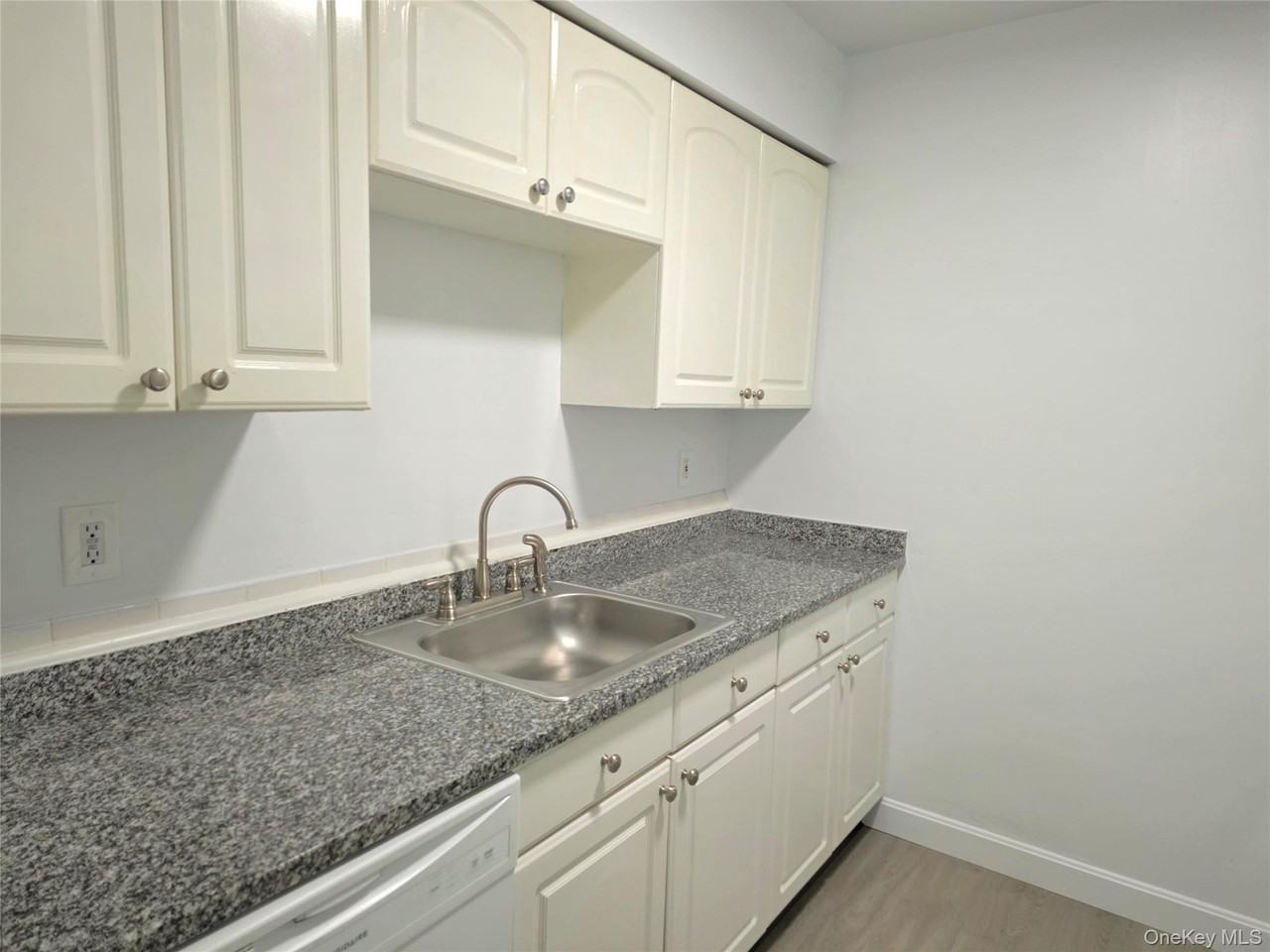 1506 Cortland Dr Unit 15f #15F - Photo 2 of 15