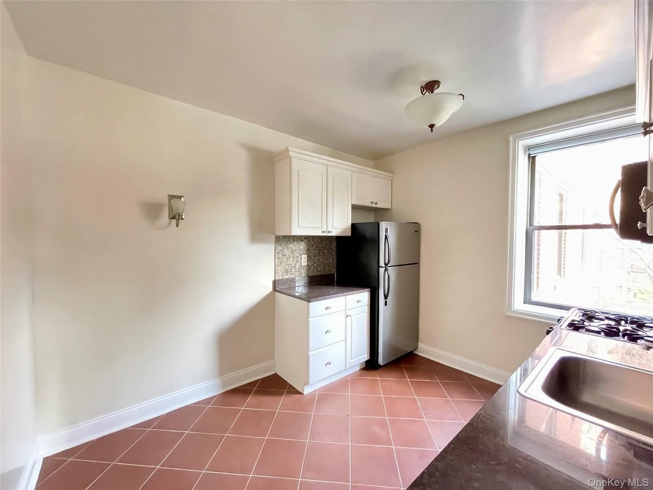 321 Larchmont Acres Unit 1b #1B - Photo 3 of 11