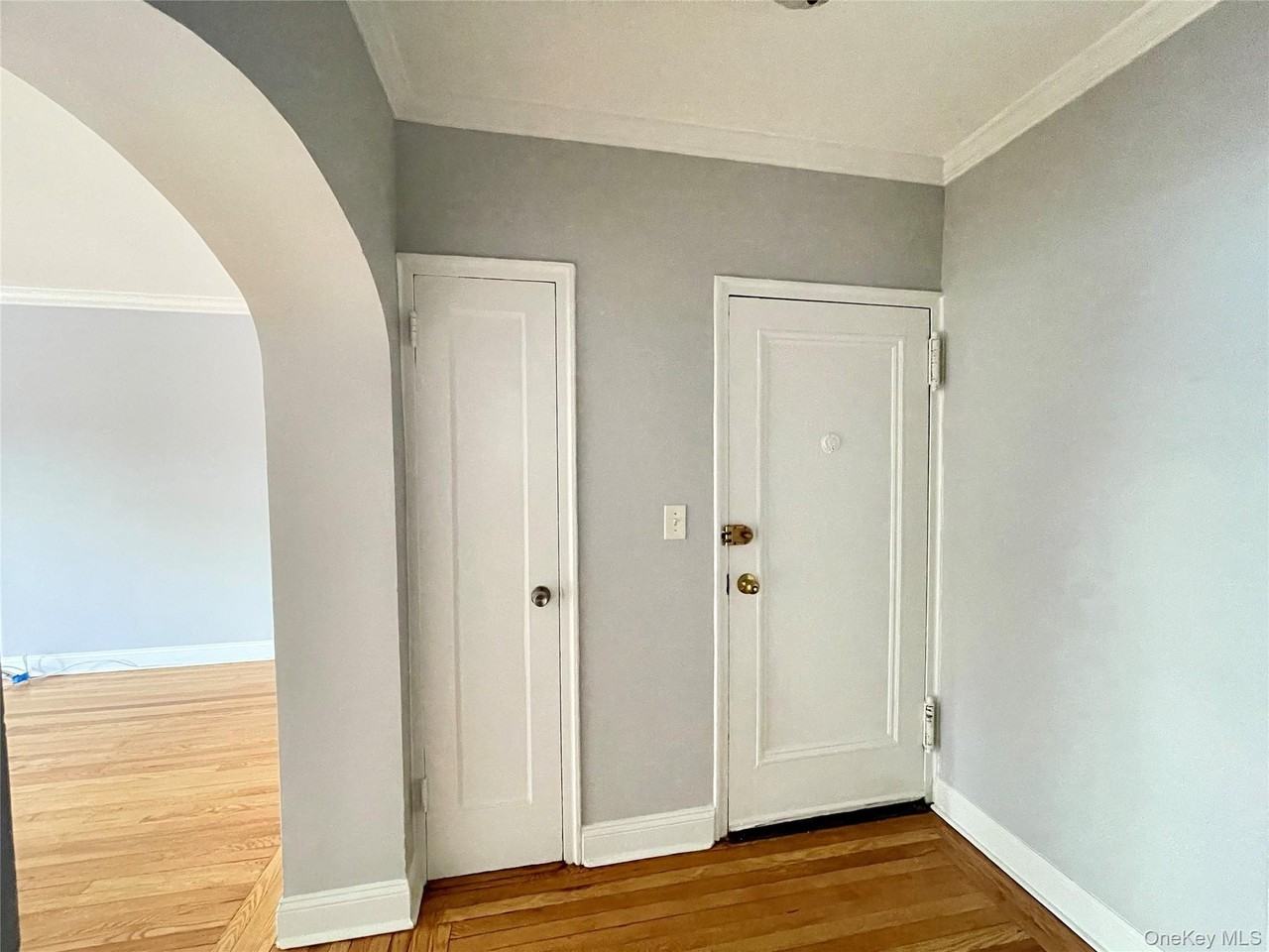 321 Larchmont Acres Unit 1b #1B - Photo 4 of 11