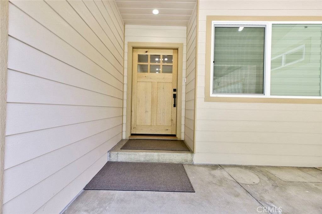 10550 Johanna Ave - Photo 2 of 39