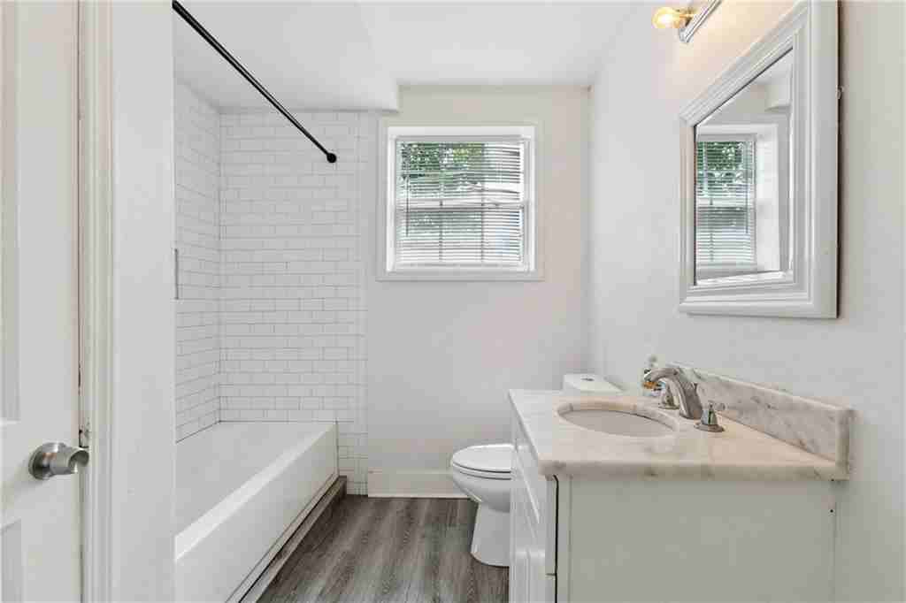 5124 Willow St - Photo 7 of 10