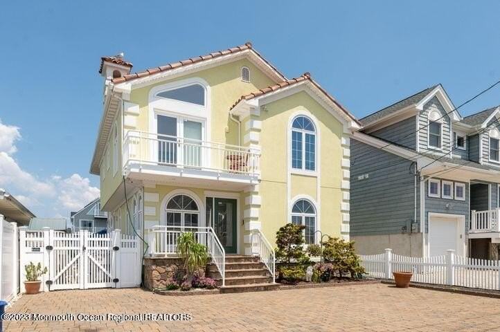 446 Eisenhower Avenue unit: Summer 2026 - Photo 2 of 21