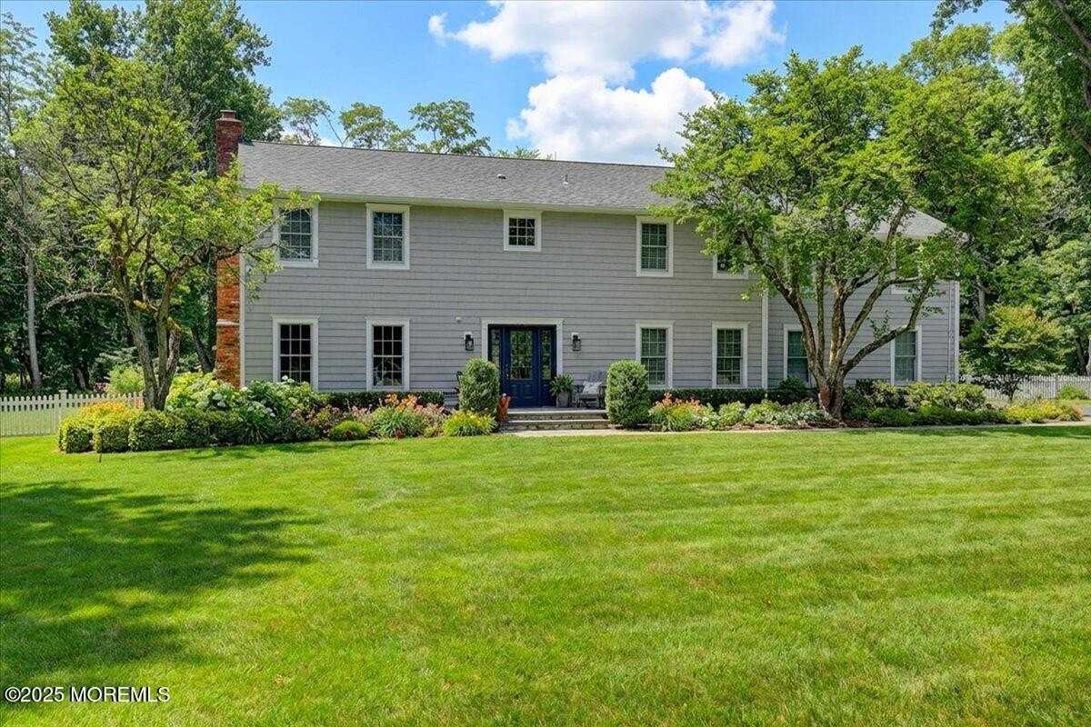 Carriage Hill Dr - Photo 2 of 36