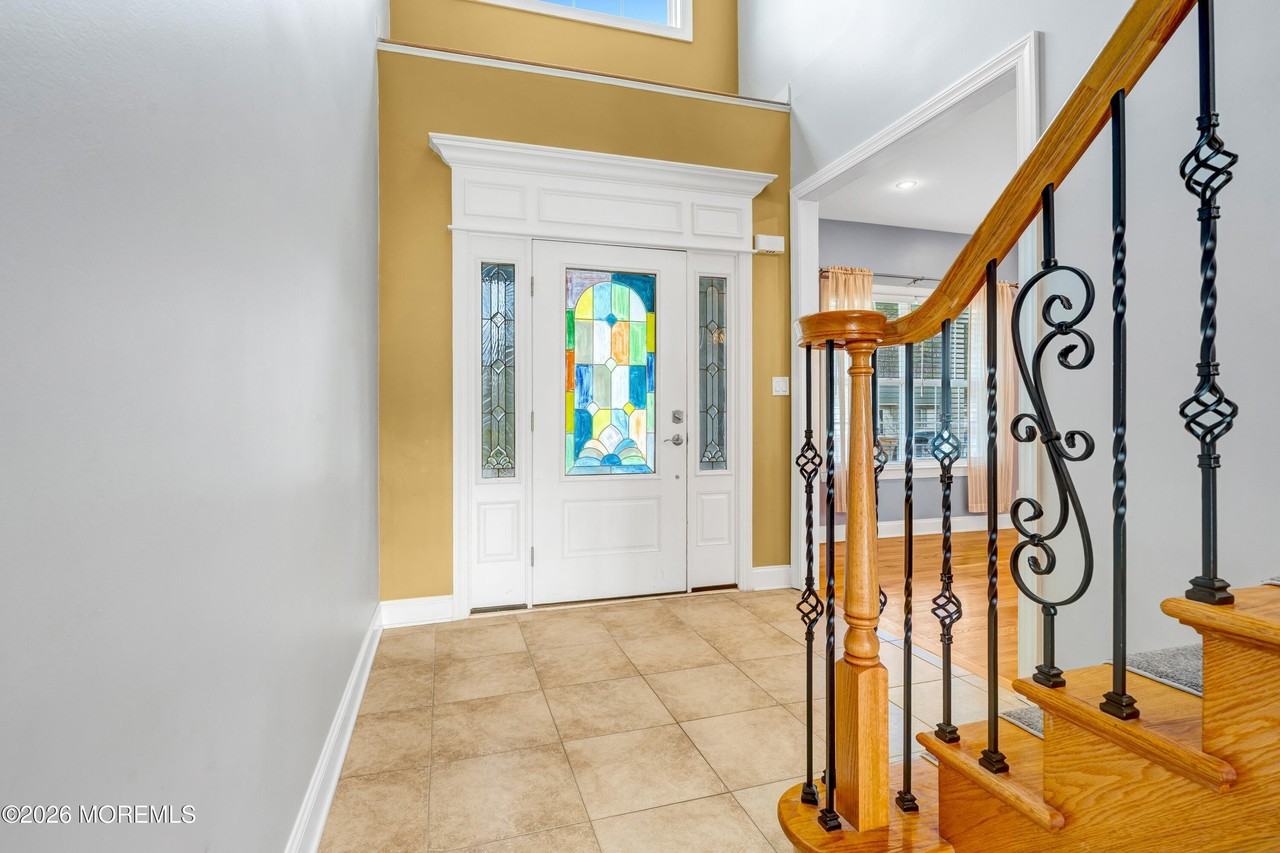 1000 8th Ave - Photo 5 of 45