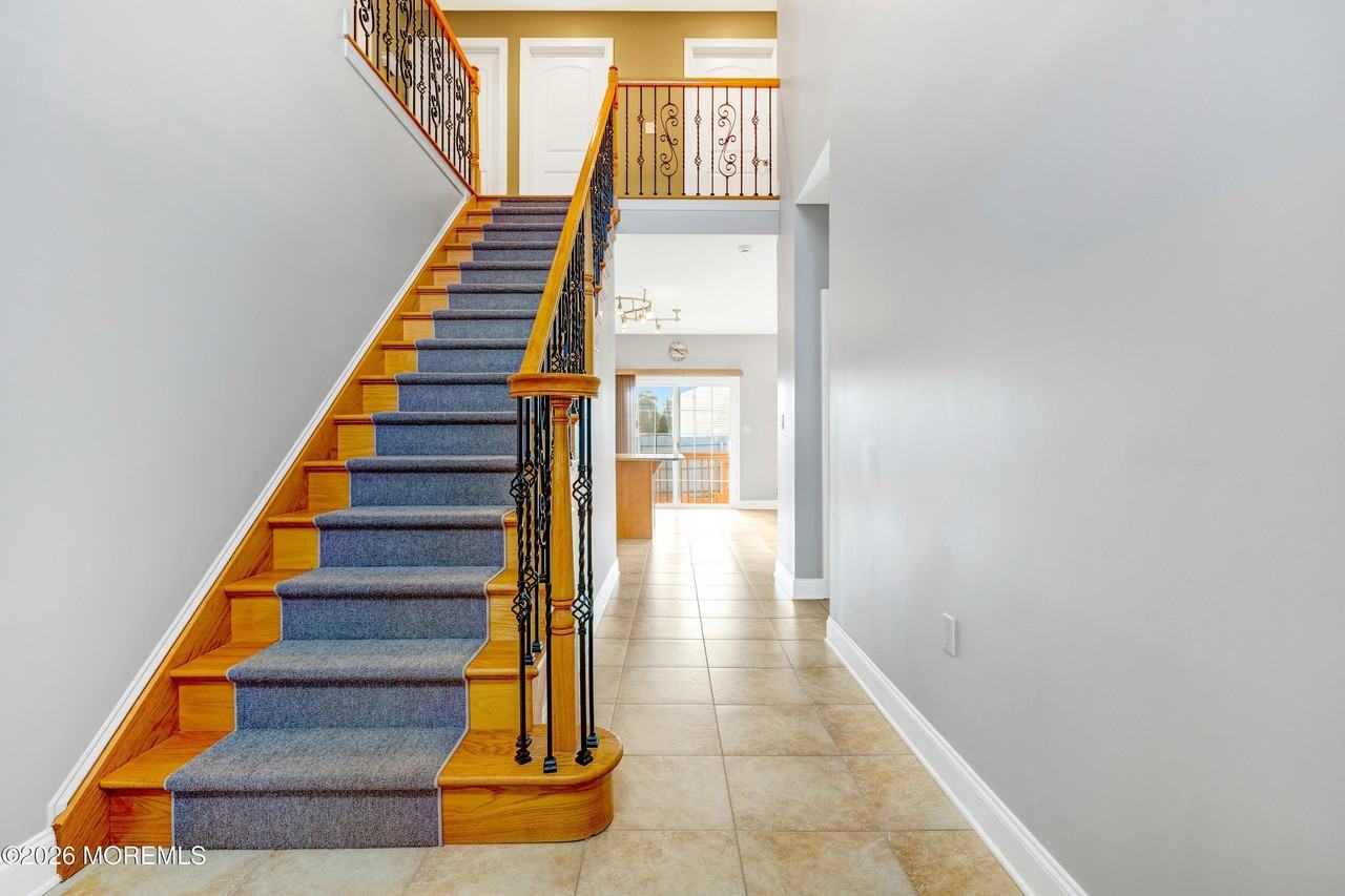 1000 8th Ave - Photo 6 of 45