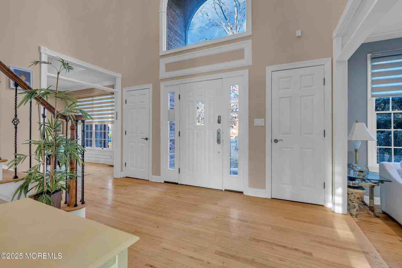 21 Old Queens Ct - Photo 6 of 45