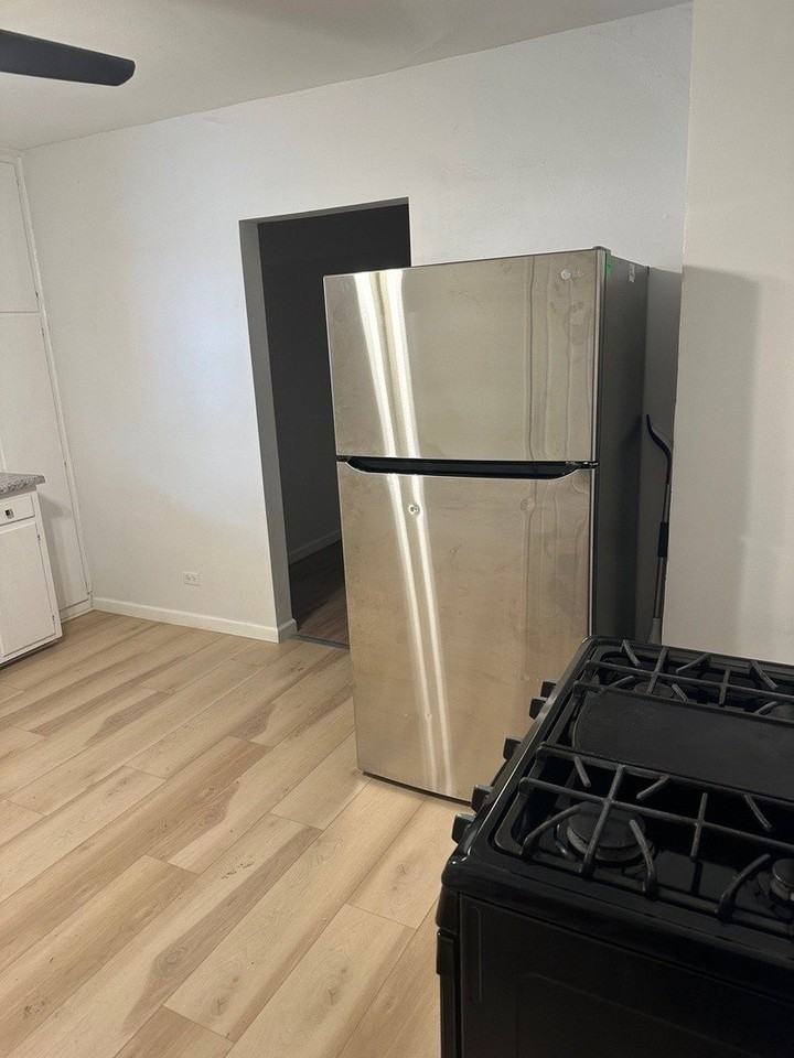 2318 Washington St Apt 1 #1 - Photo 3 of 8