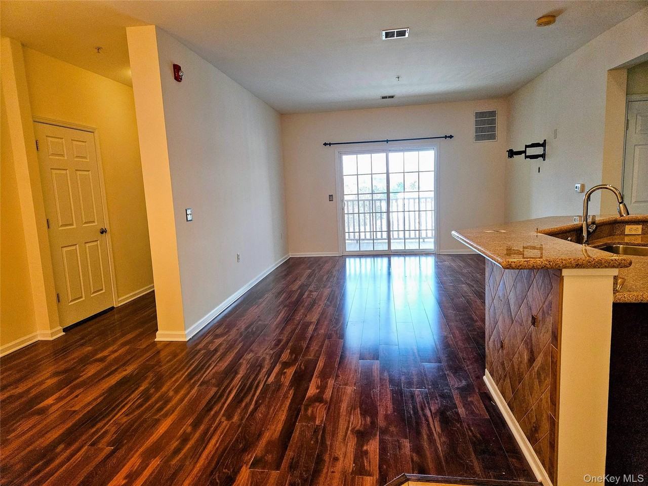 934 Tower Ridge Cir - Photo 5 of 40