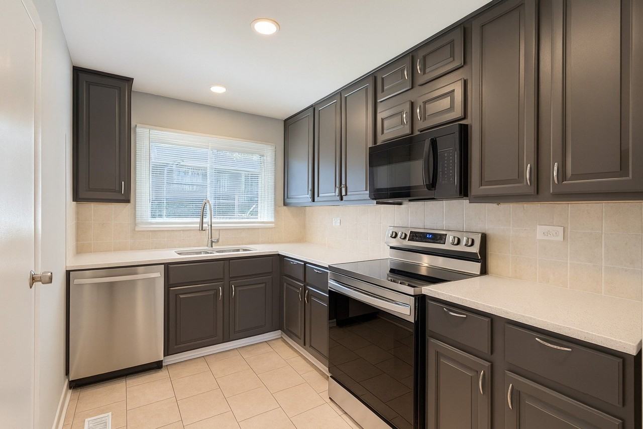 1272 Court E Unit E #E - Photo 4 of 13