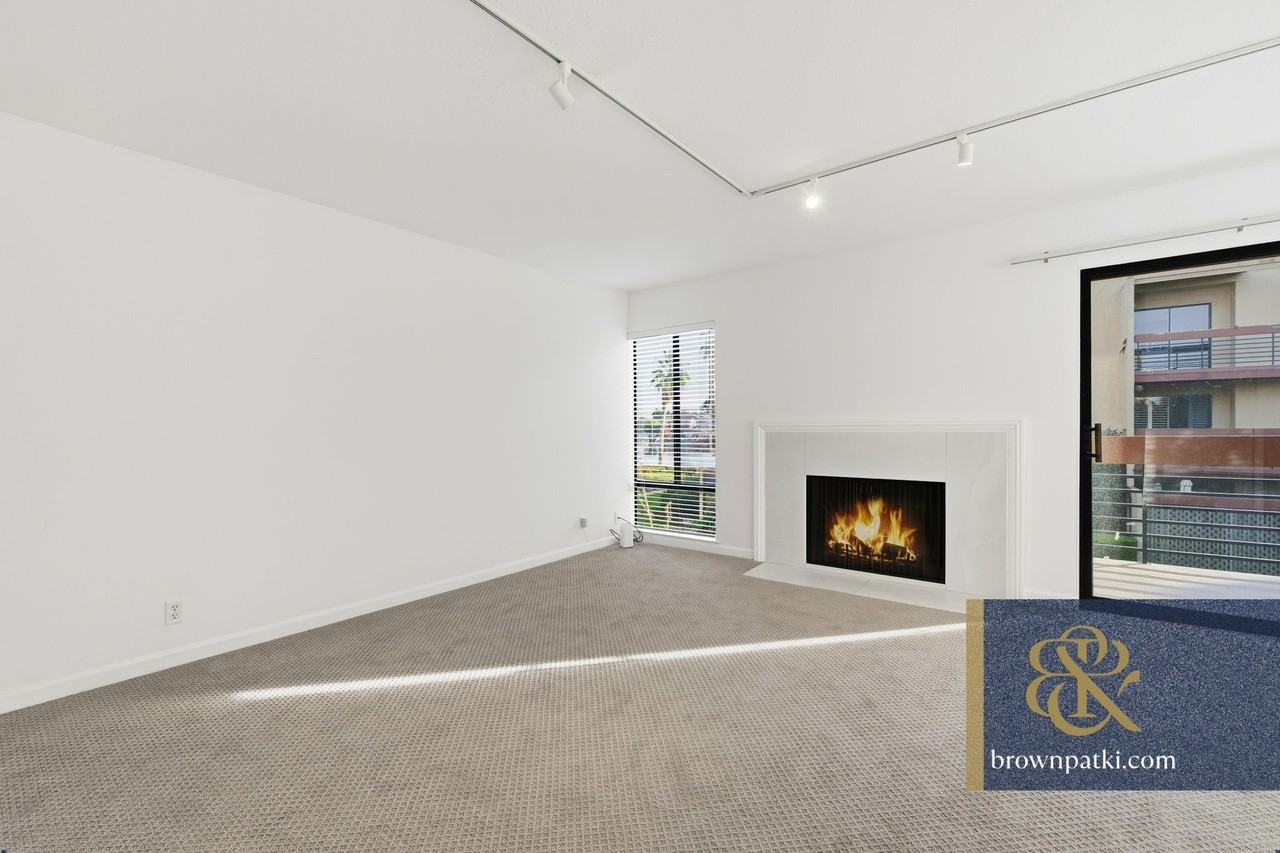 916 Beach Park Blvd #67A - Photo 3 of 24