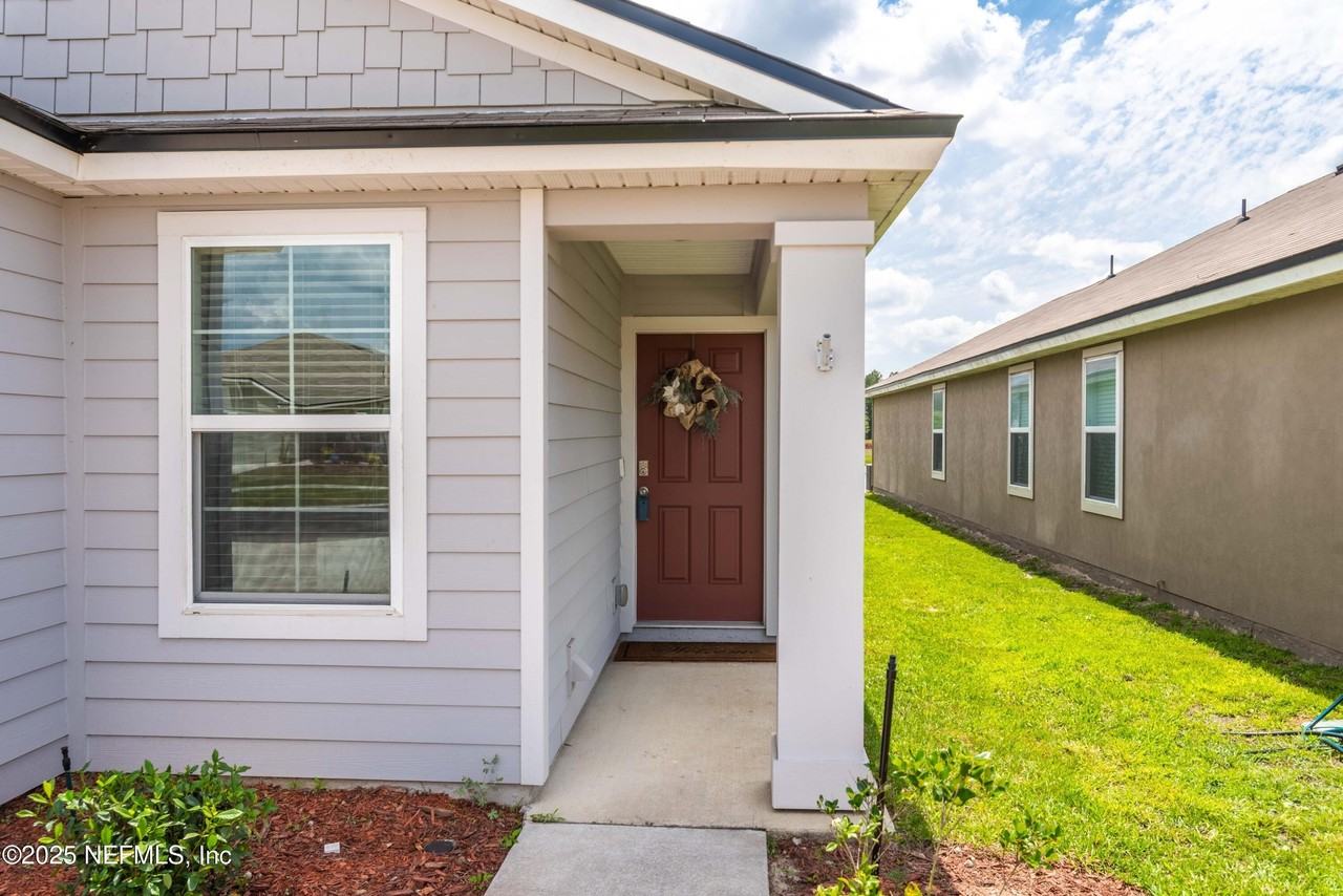 12553 Russian Olive Rd - Photo 4 of 32