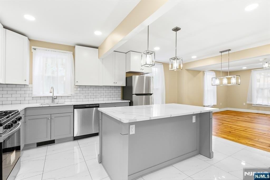 36 Pascack Rd - Photo 4 of 22