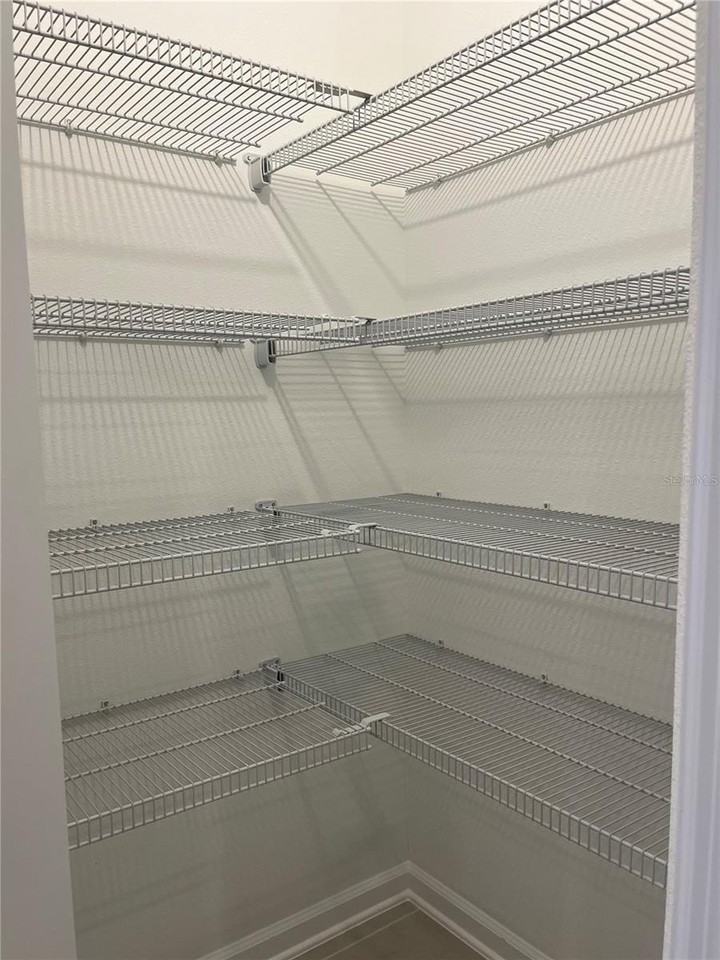 4700 Golden Knight Blvd - Photo 7 of 25