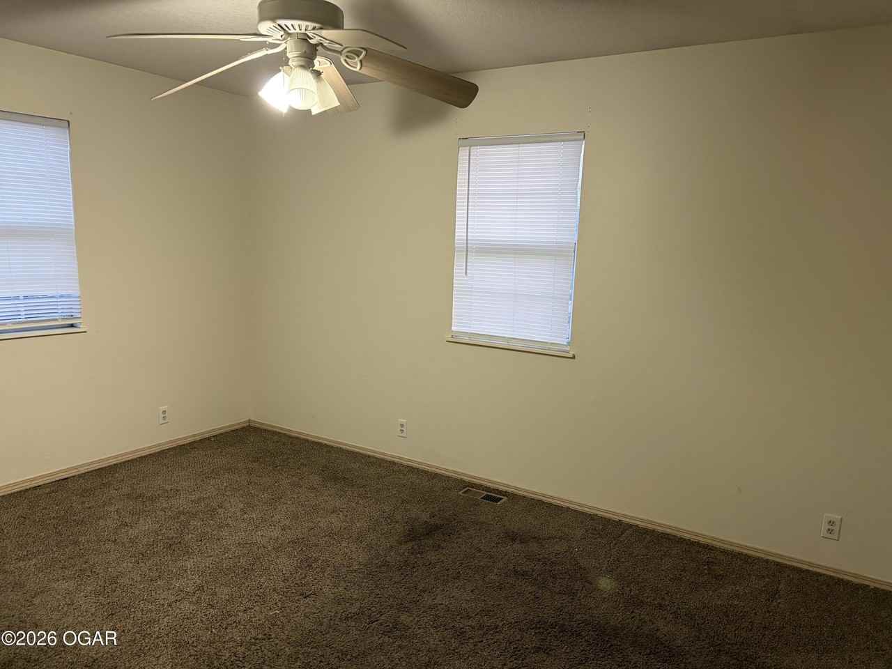 822 S Patterson Ave - Photo 3 of 5