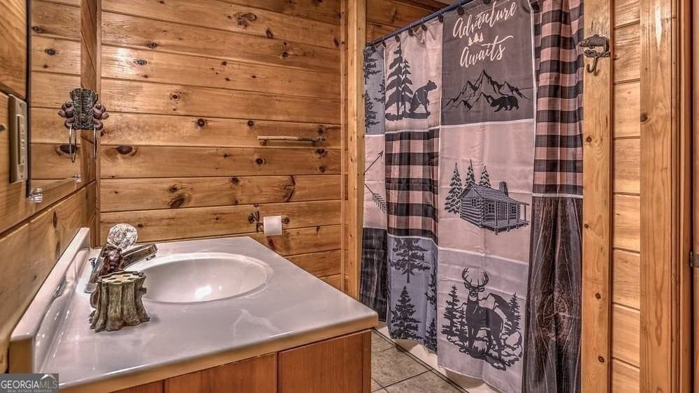 348 The Forest Rd - Photo 7 of 49