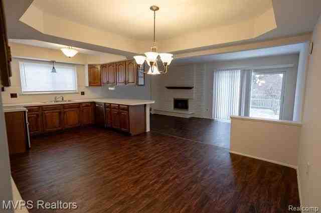 36870 Lodge Dr - Photo 4 of 13