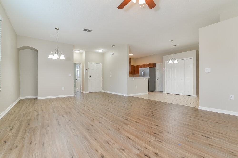 531 Bluff Pass Dr - Photo 3 of 19