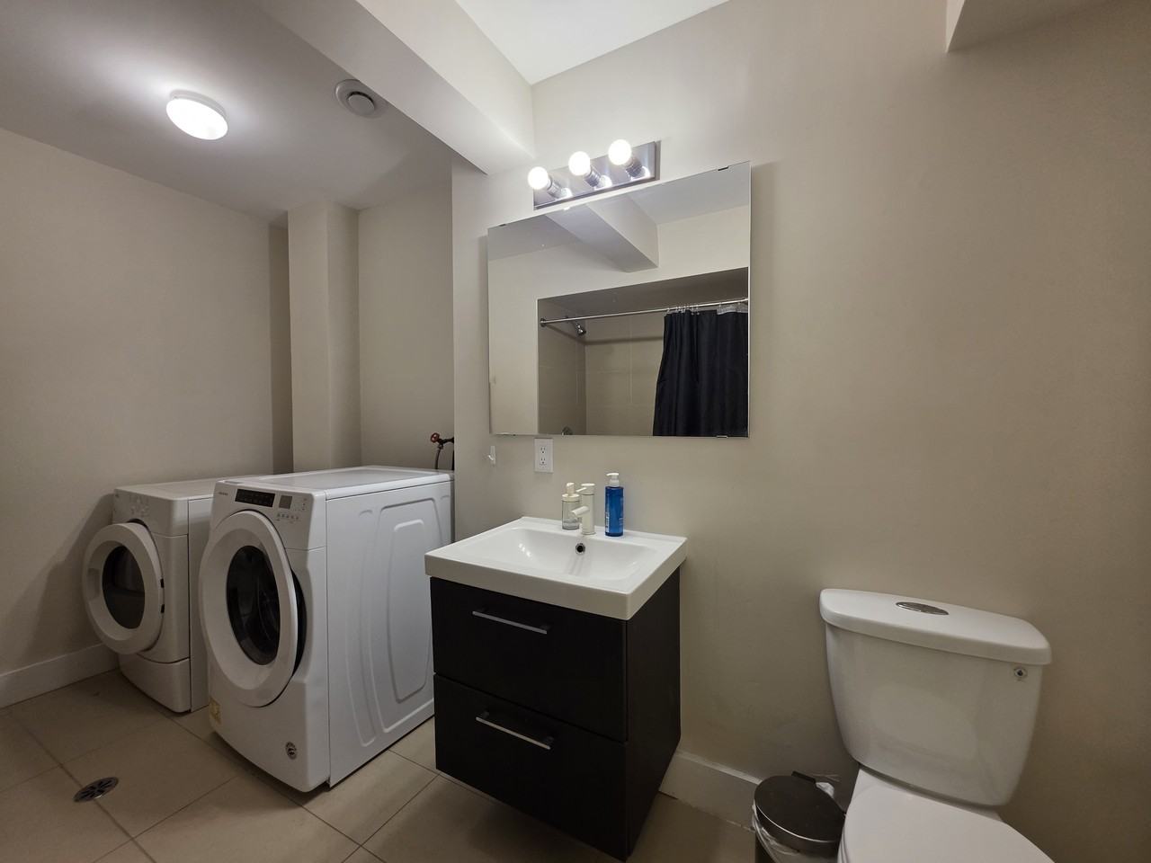 24 Rossland Avenue - Photo 5 of 8