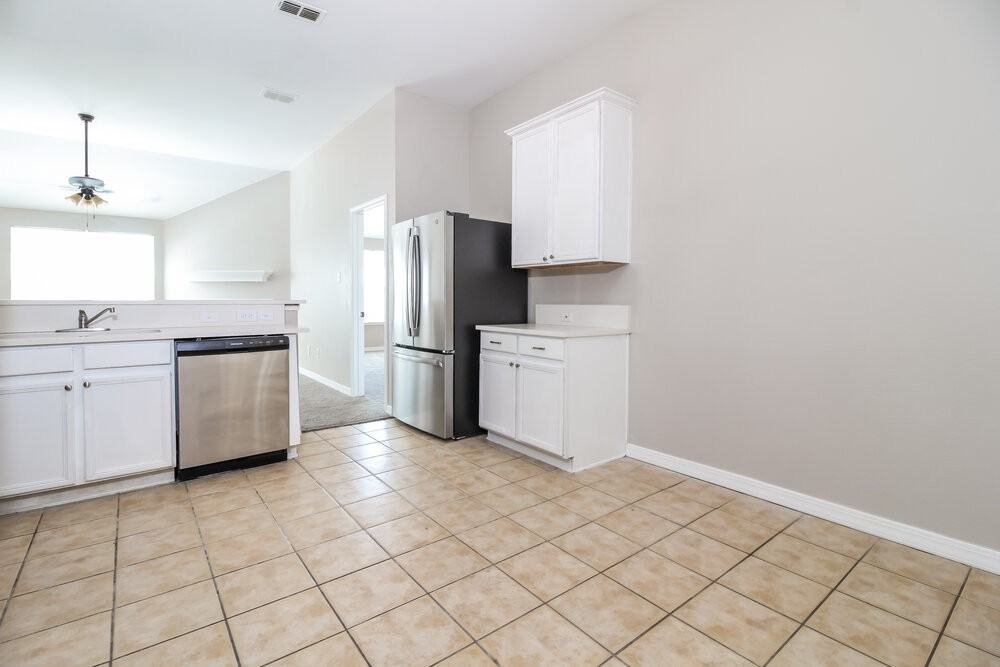 1401 Carrigan Ln - Photo 7 of 16