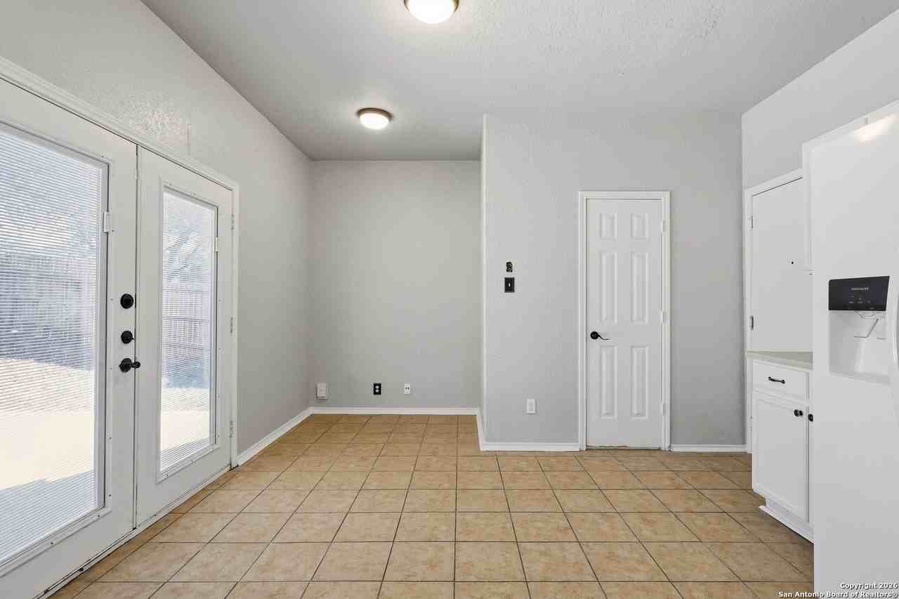 9103 Tezel Ct - Photo 6 of 27