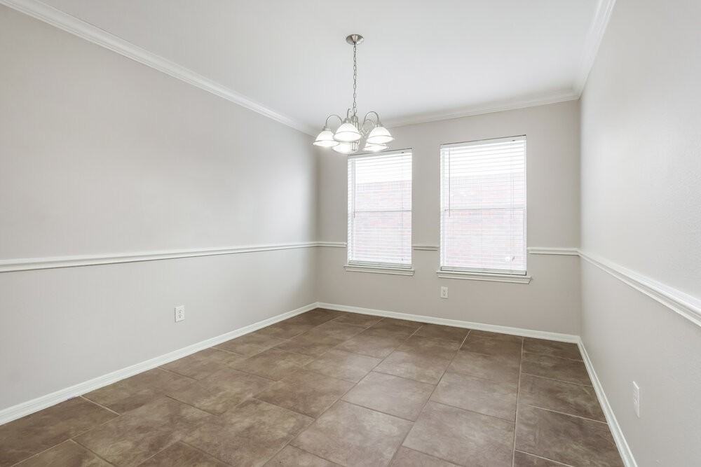 7314 Fox Hall Ln - Photo 6 of 17