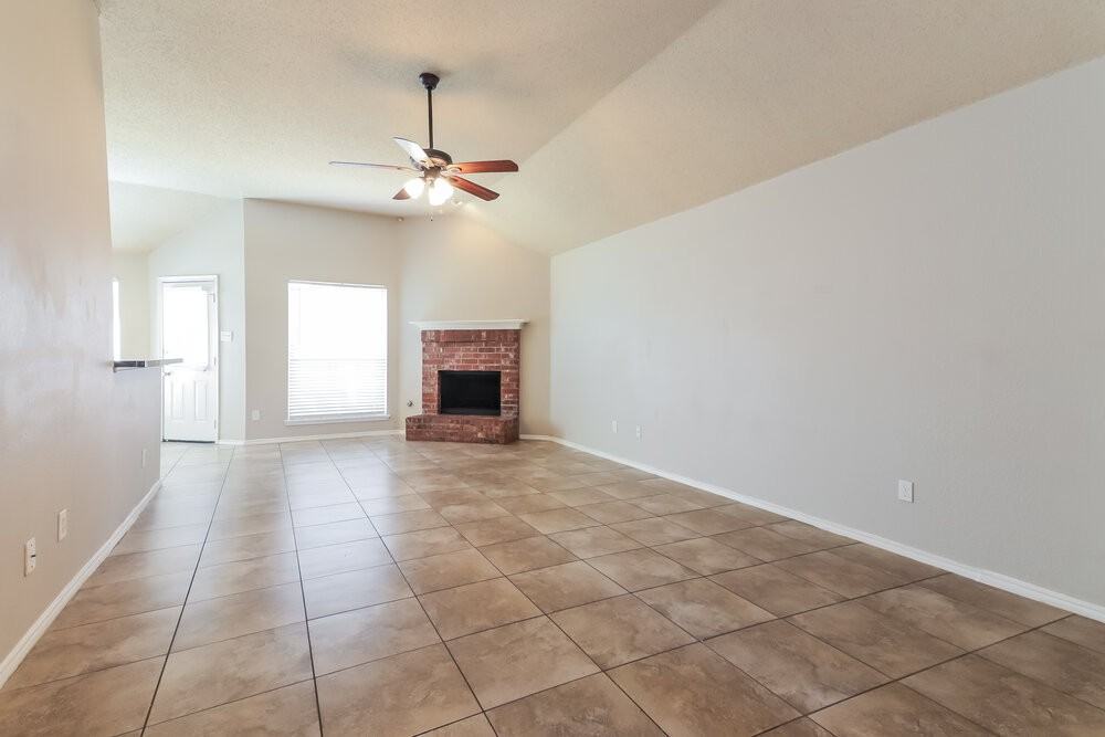 133 Pinion Ln - Photo 4 of 16