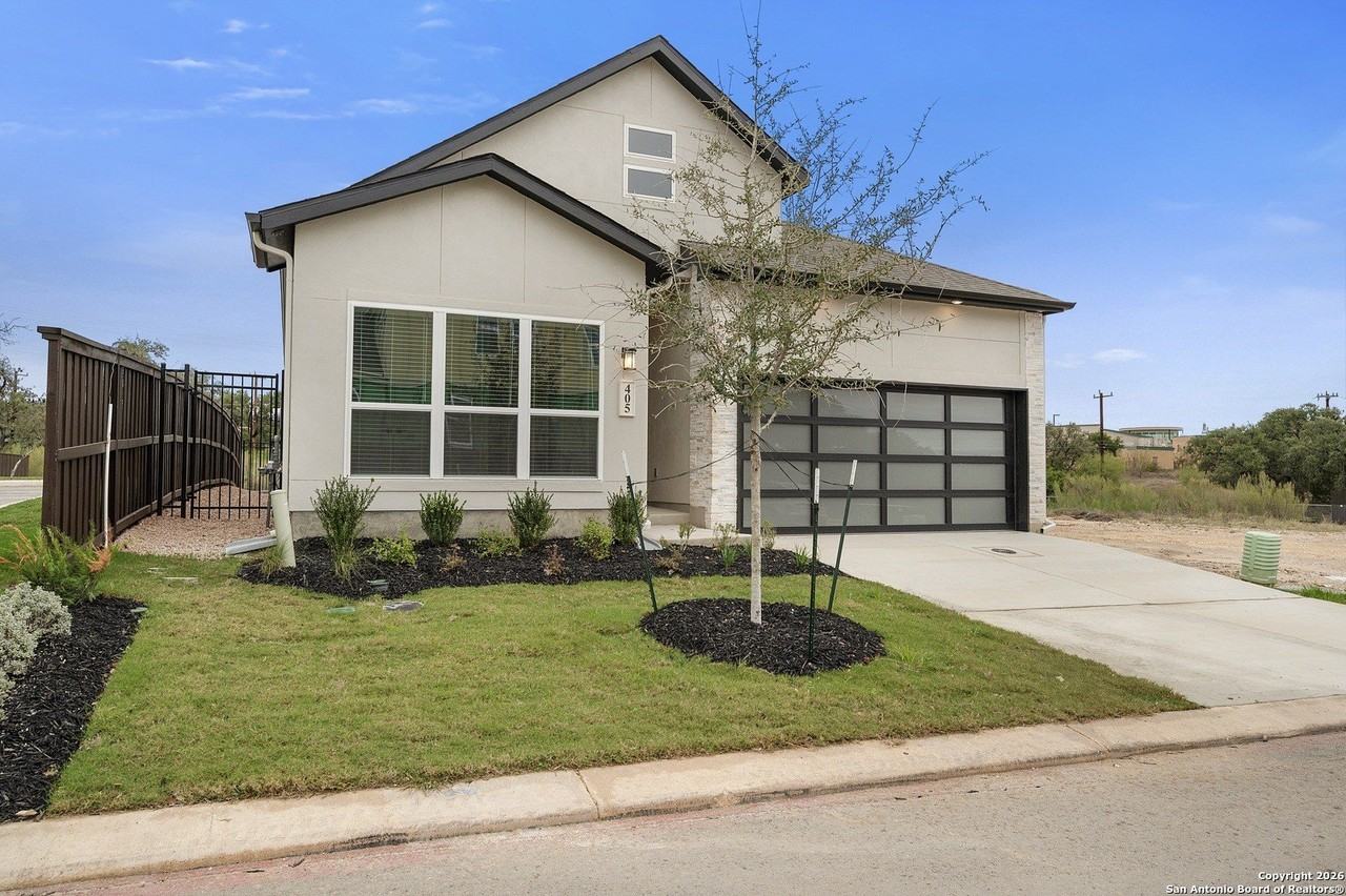 20675 Huebner Rd #405 - Photo 2 of 31