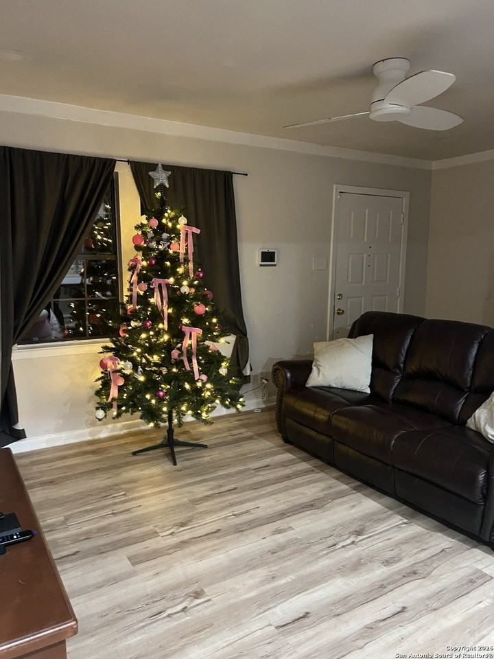 302 Storeywood Dr - Photo 2 of 19