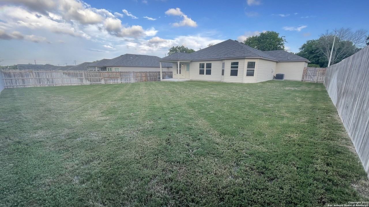 1954 Reserve Way - Photo 3 of 11