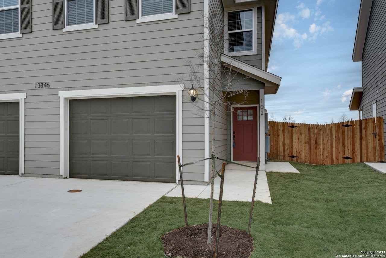 13846 Enzo Gate Unit 102 #102 - Photo 2 of 27