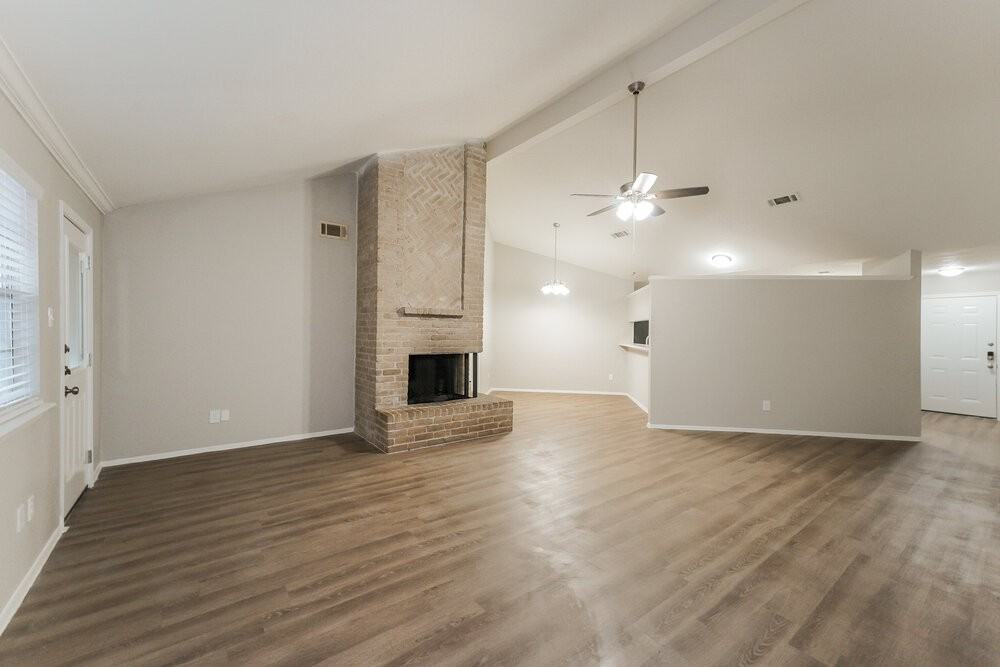 2406 Heathergold Dr - Photo 5 of 19