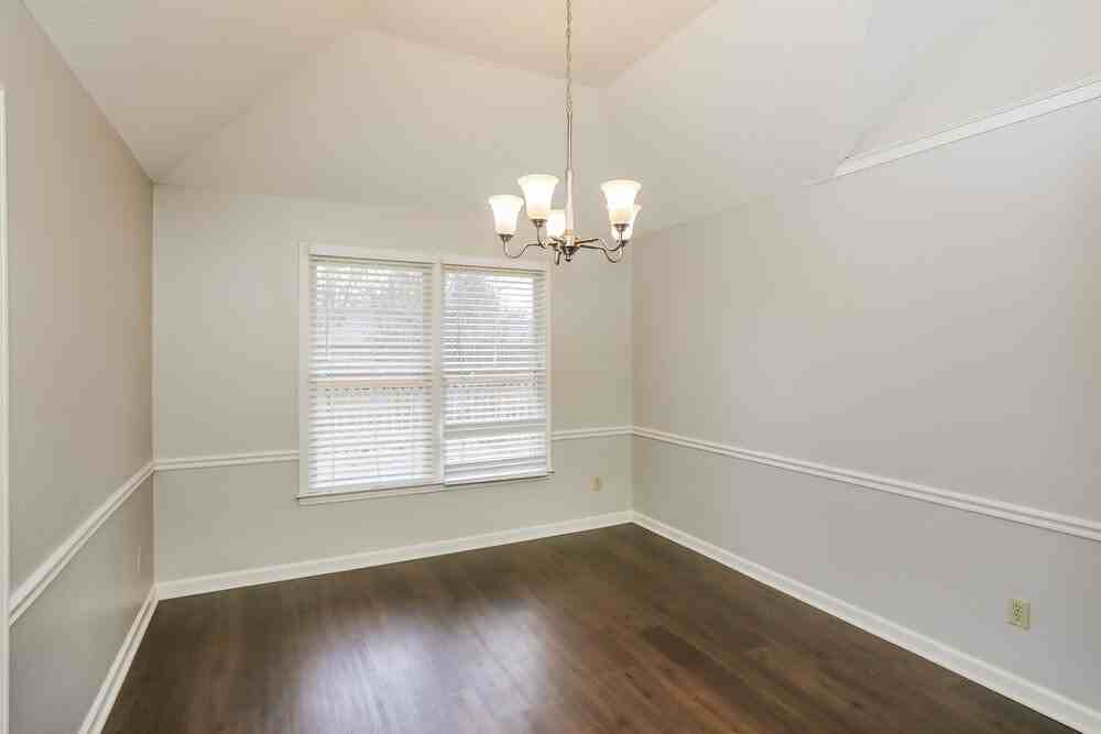 8674 Leaf Manor Cv - Photo 7 of 19