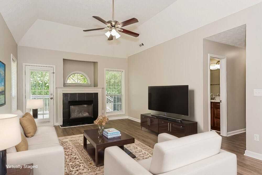 388 Jasmine Dr - Photo 4 of 20