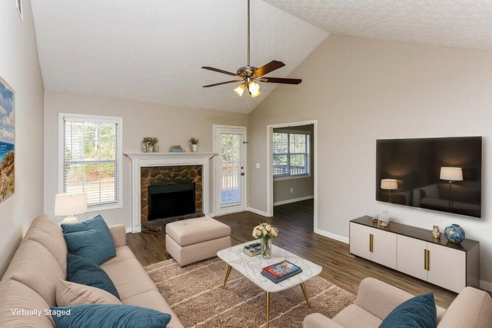 816 Ruswood Rd - Photo 4 of 20