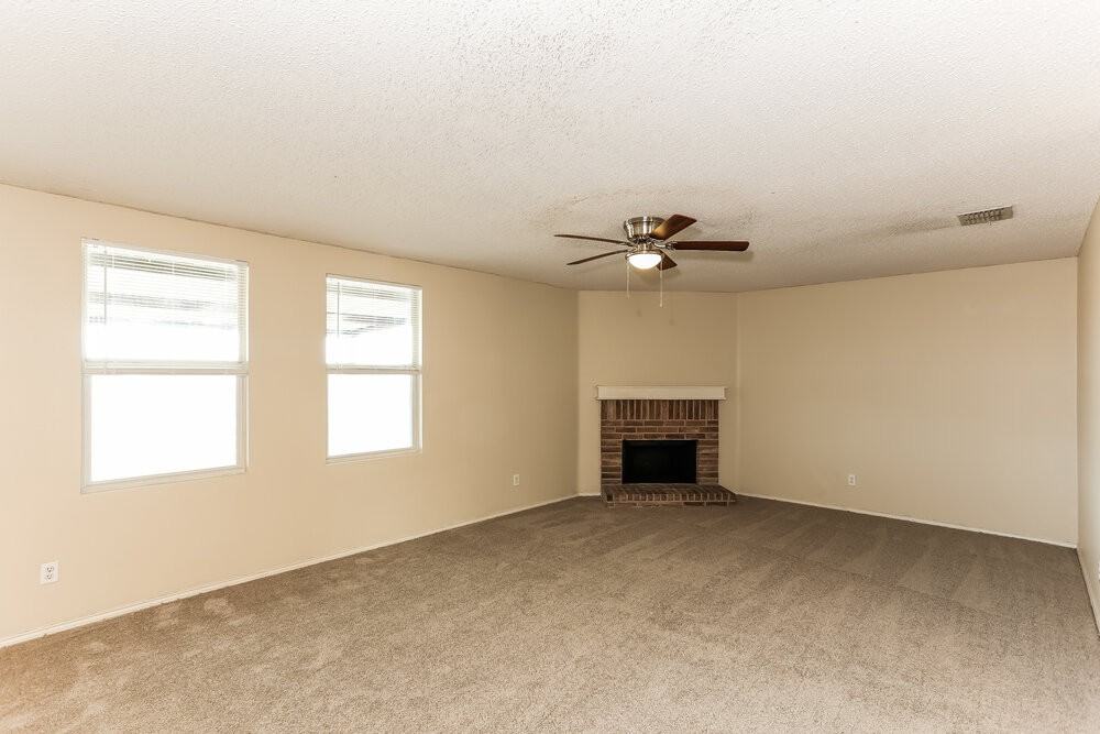 129 Phlox Ln - Photo 4 of 19