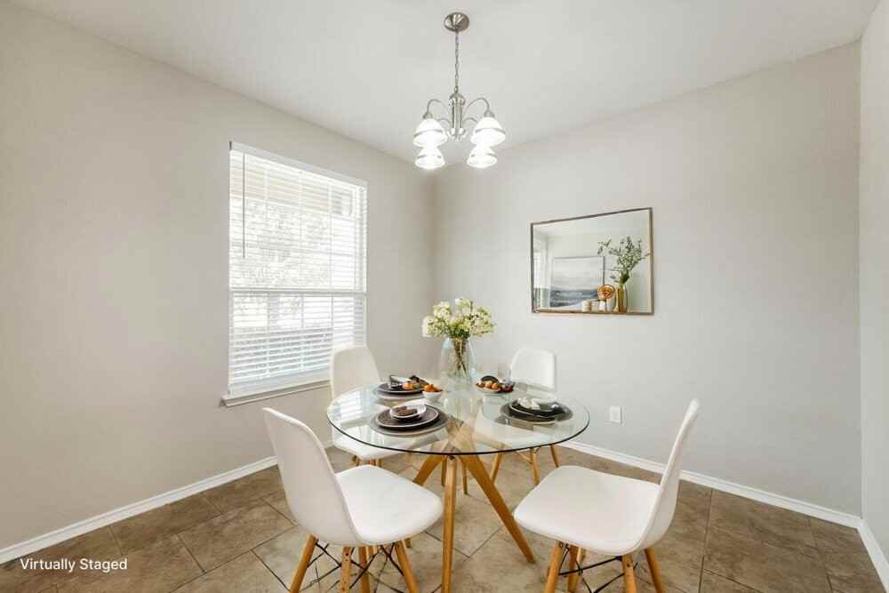 8434 Cedar Mdws - Photo 7 of 20