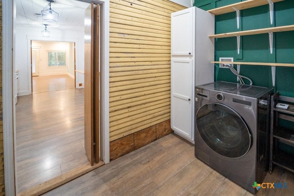 1006 W North St - Photo 4 of 11