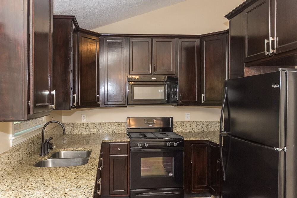 153 Country Mill Ln - Photo 7 of 15